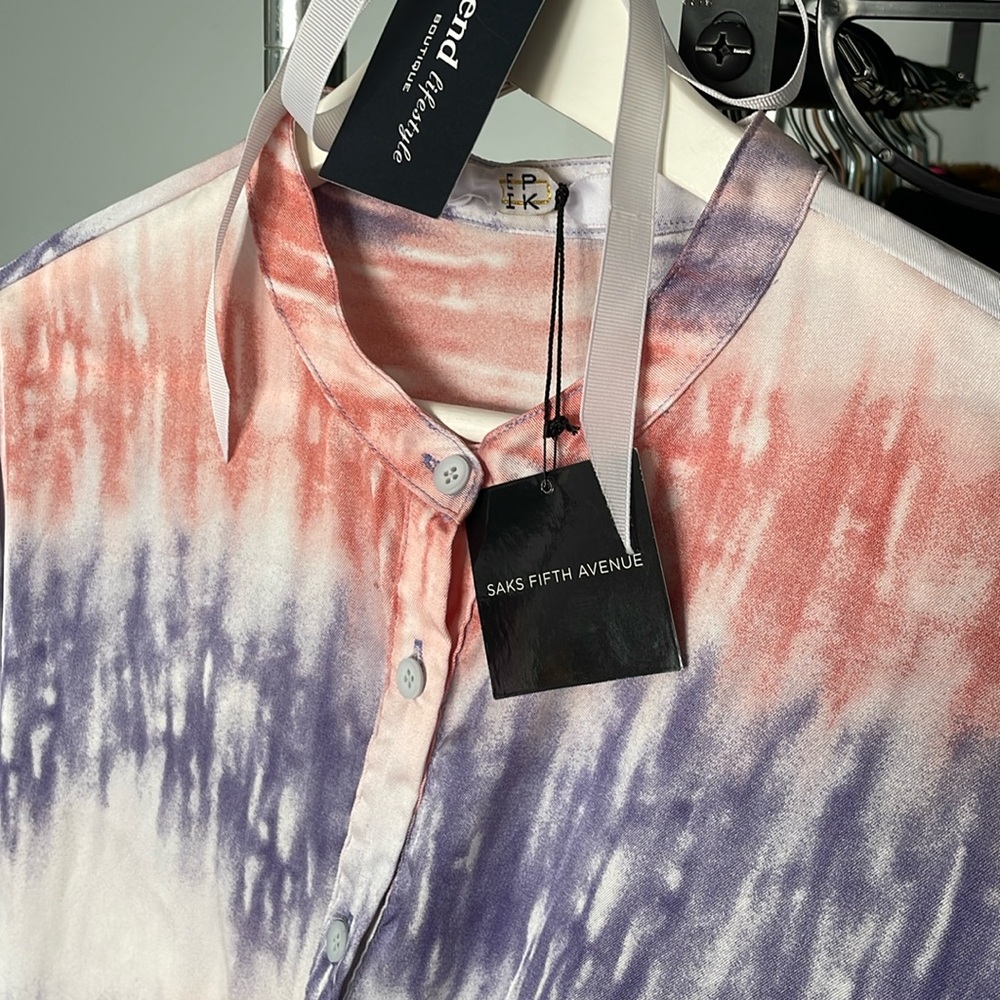 Resort Collection NWT dress
🍬Pink & Blue tie dye Ombre